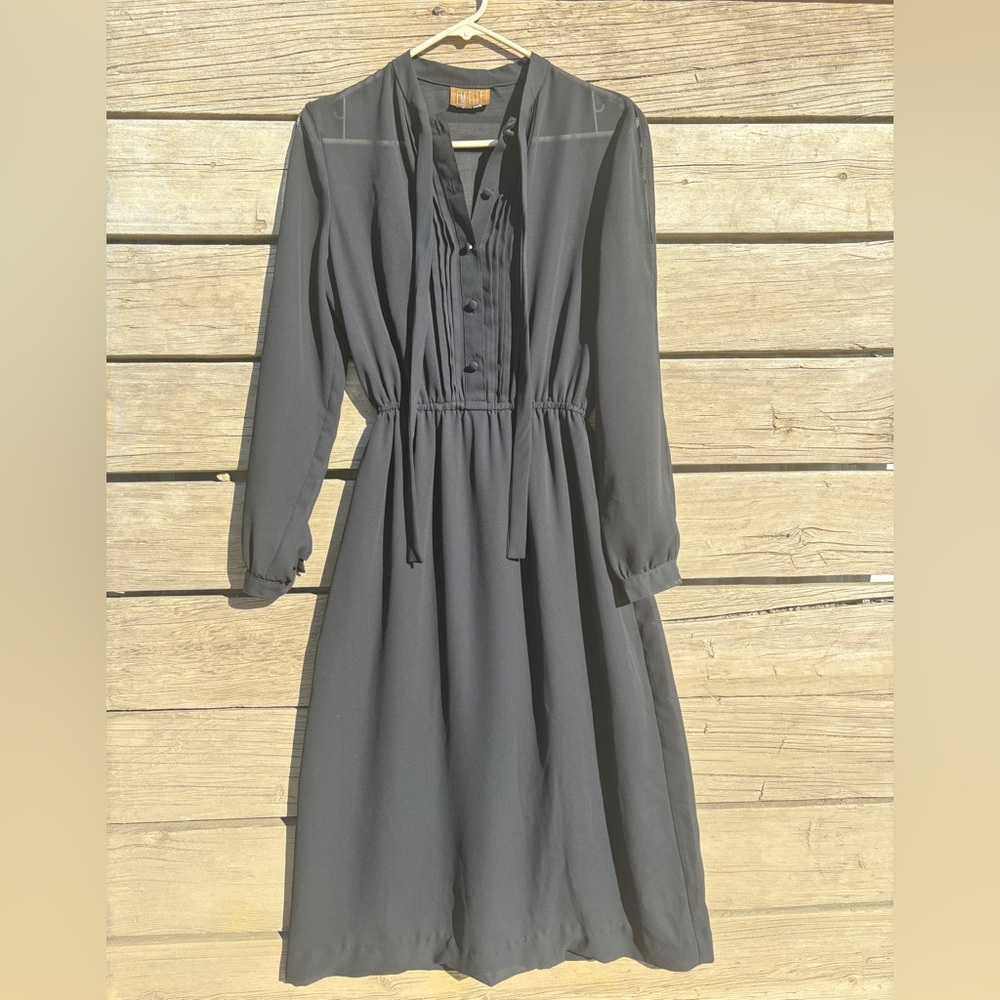 Vintage EM ELLE Black Pleated Midi Dress Sz Sm-M